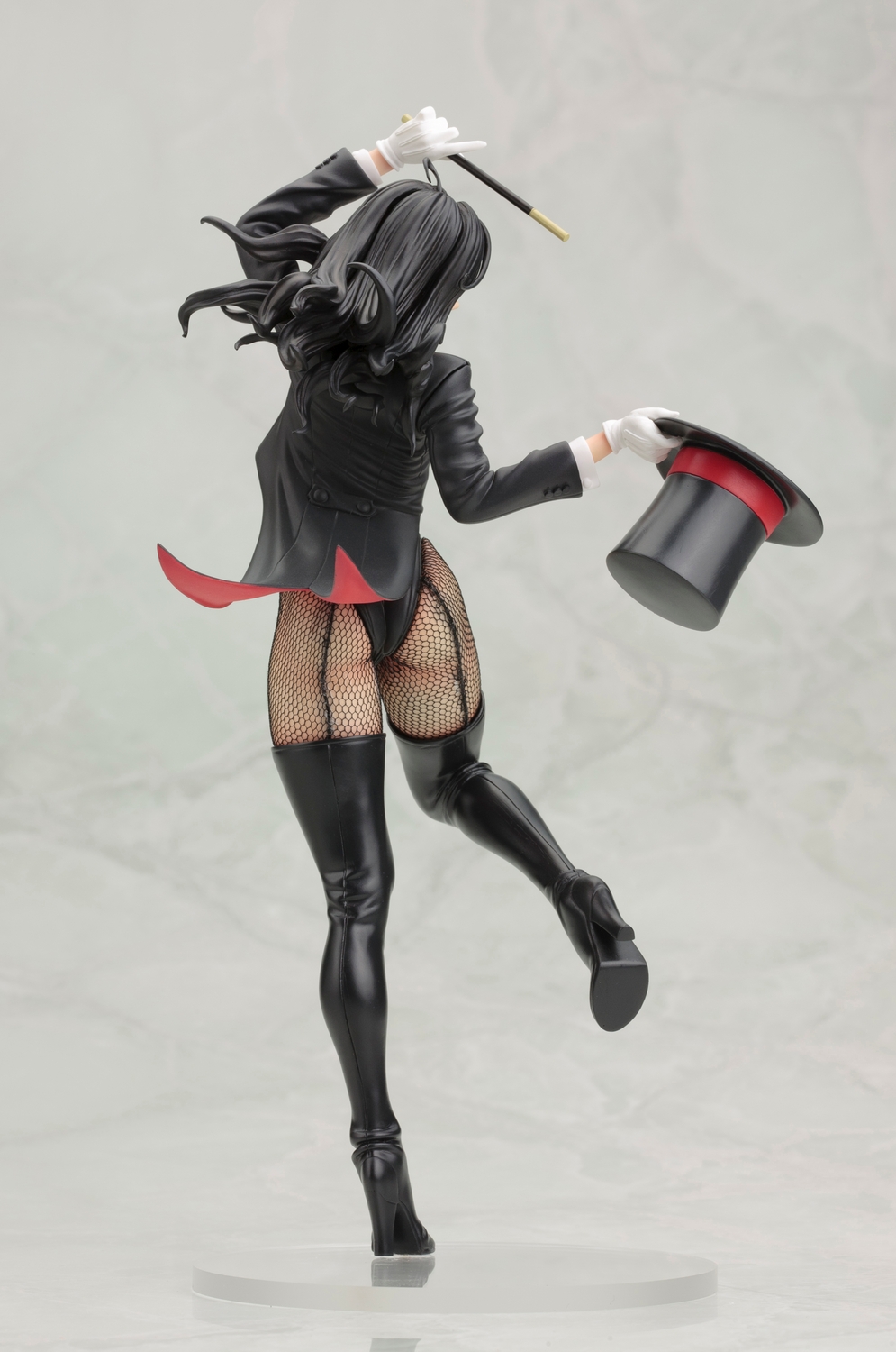 kotobukiya-zatanna-bishoujo-statue-004.jpg