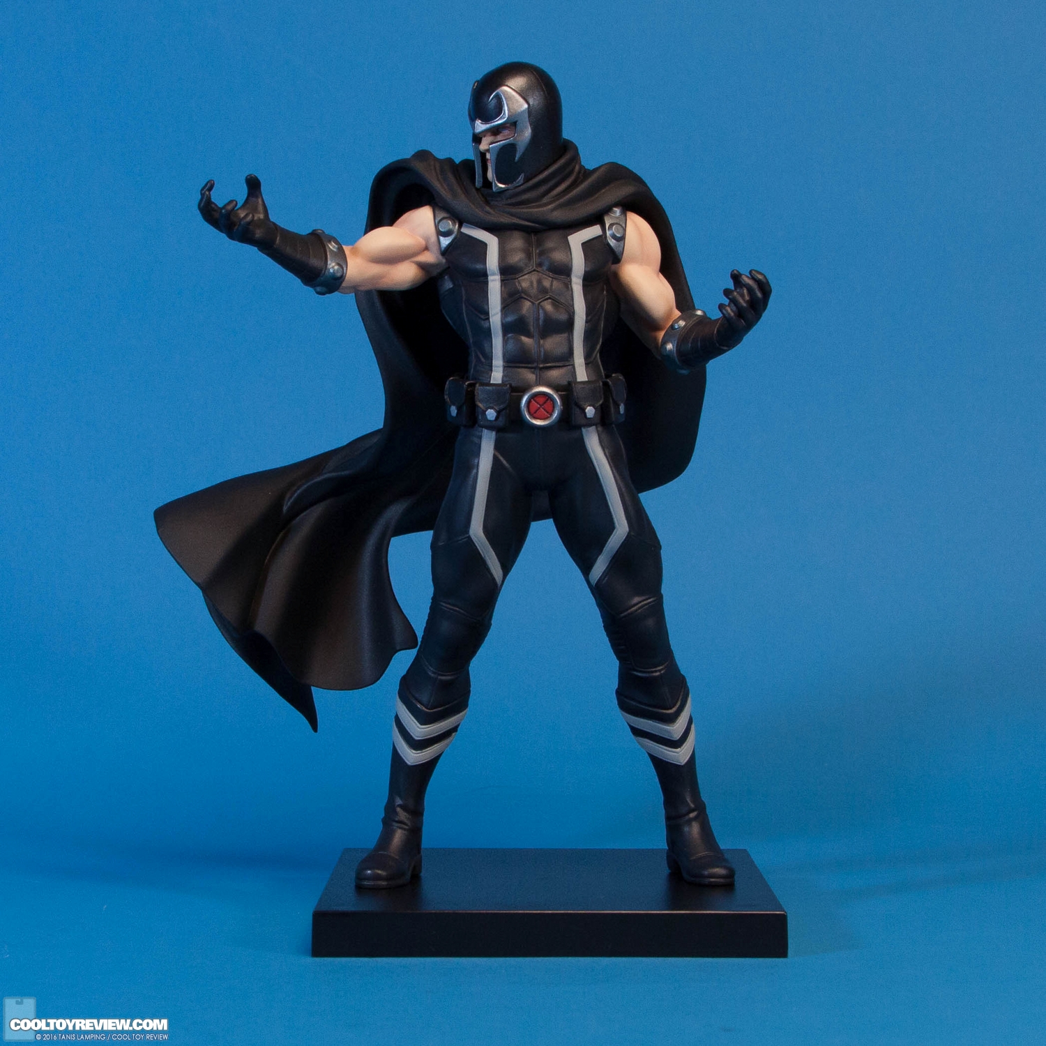 magneto-marvel-now-artfx-plus-statue-kotobukiya-001.jpg