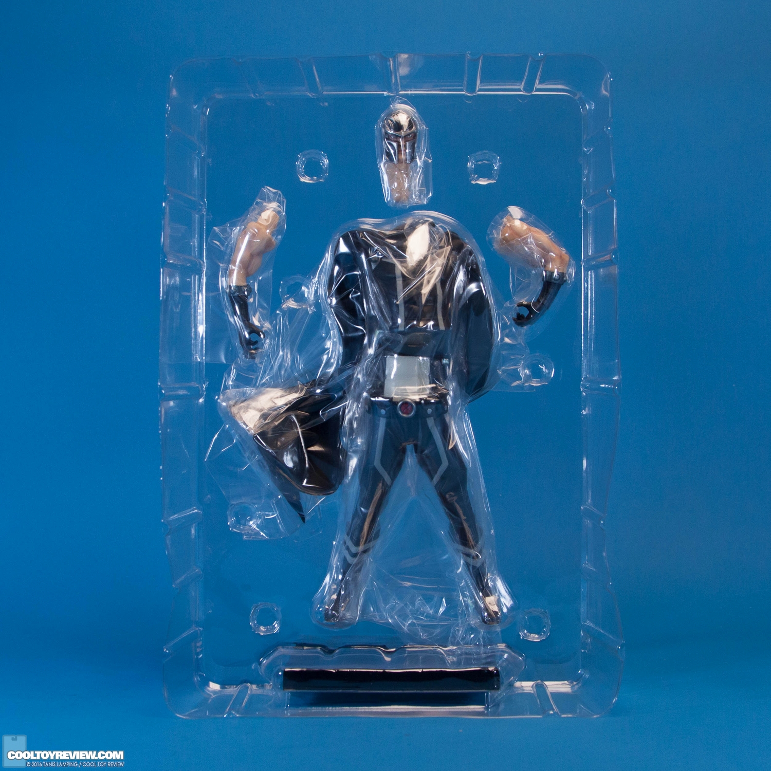 magneto-marvel-now-artfx-plus-statue-kotobukiya-021.jpg