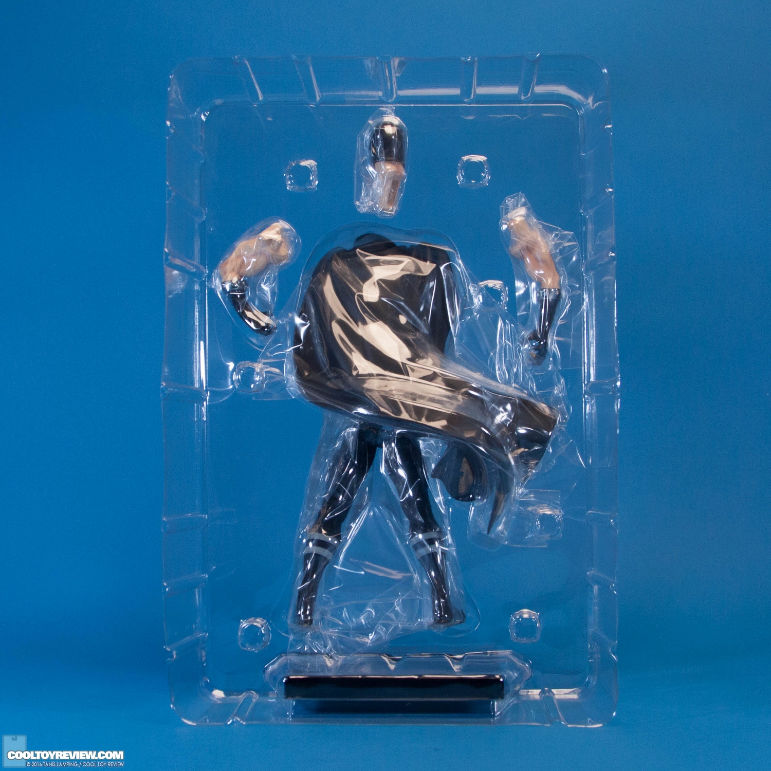 magneto-marvel-now-artfx-plus-statue-kotobukiya-022.jpg