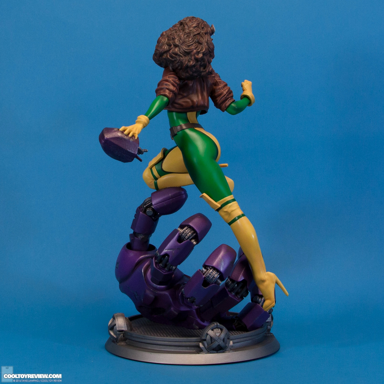 rogue-fine-art-statue-kotobukiya-004.jpg