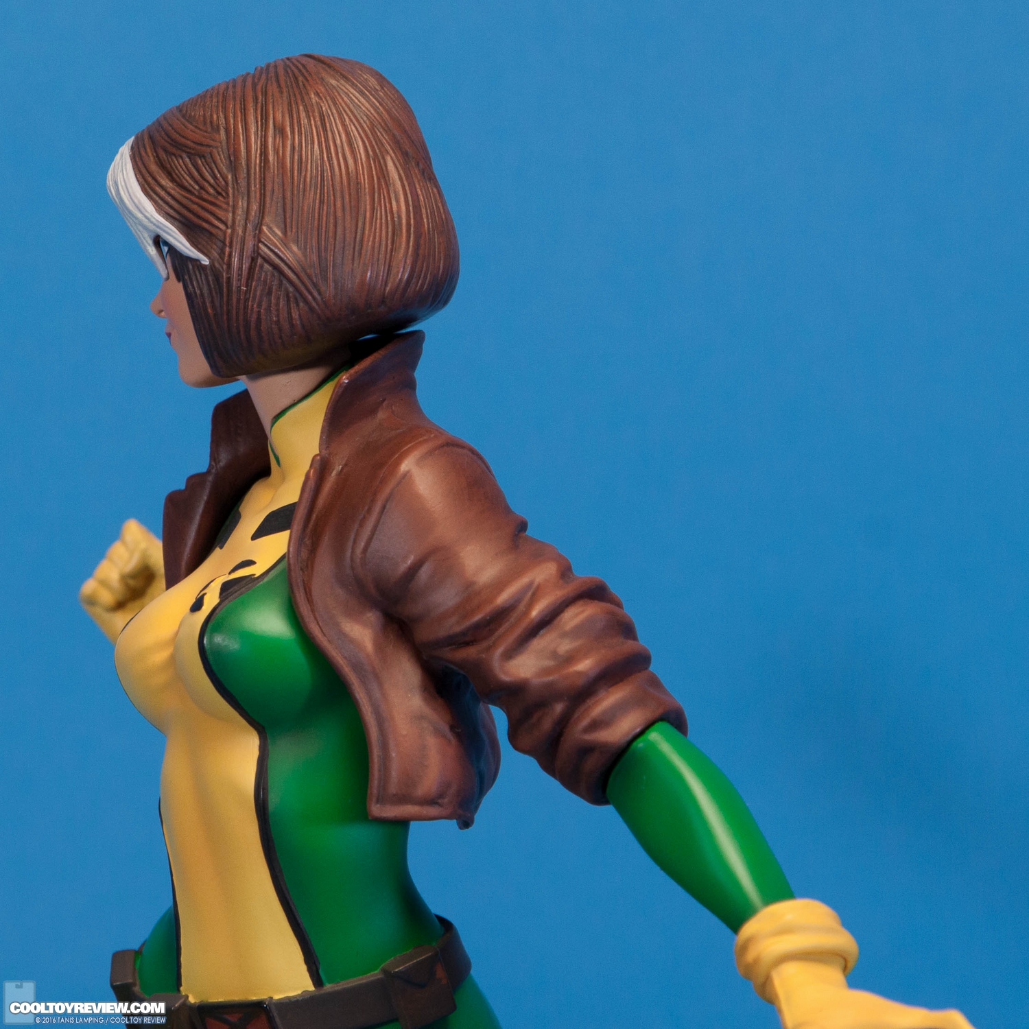 rogue-fine-art-statue-kotobukiya-020.jpg