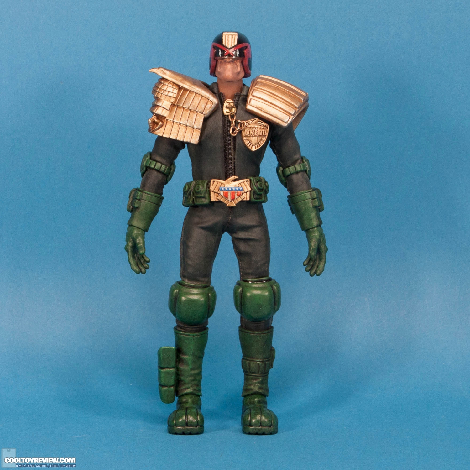 3a-judge-dredd-with-lawmaster-set-one-twelfth-scale-collectible-series-001.jpg