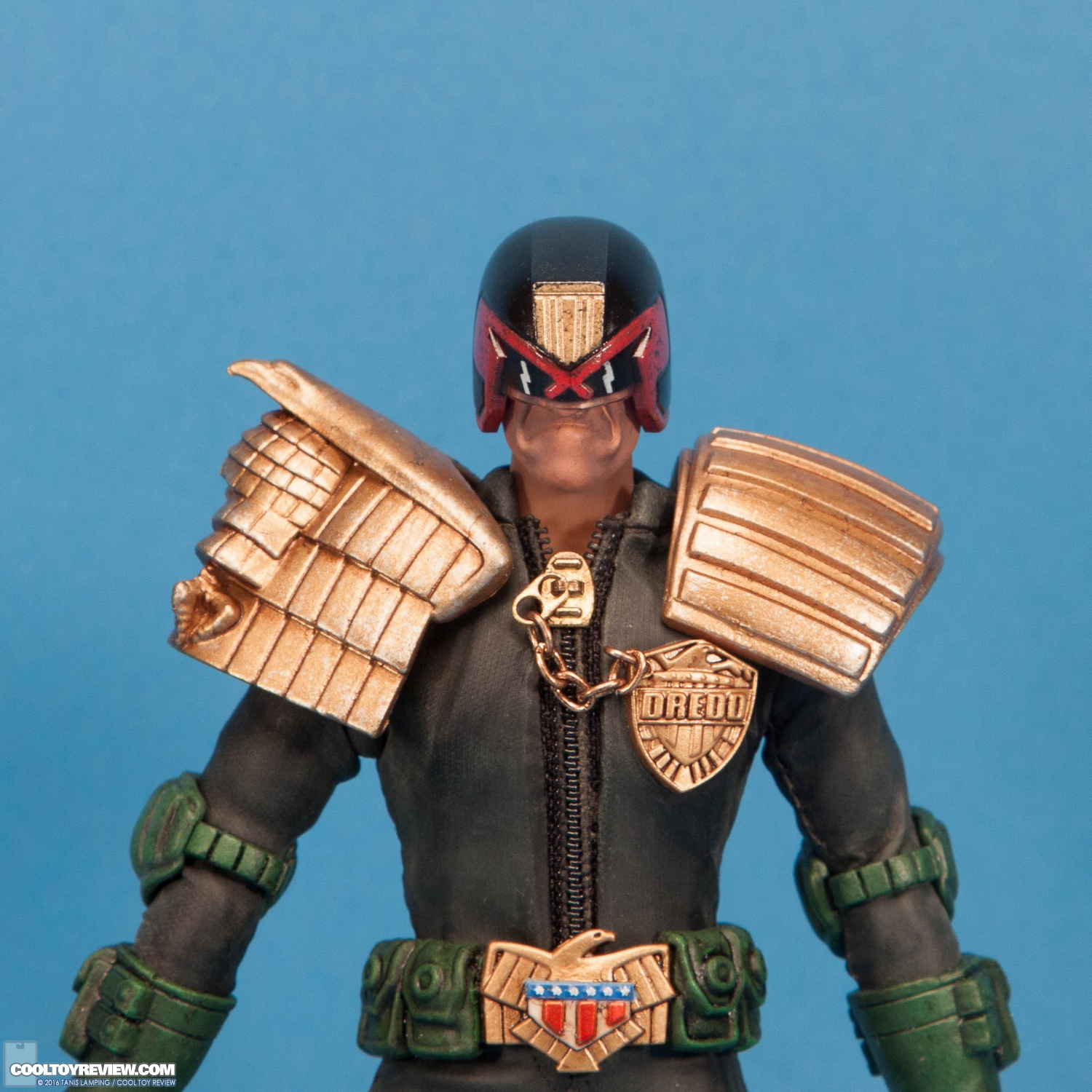 3a-judge-dredd-with-lawmaster-set-one-twelfth-scale-collectible-series-005.jpg