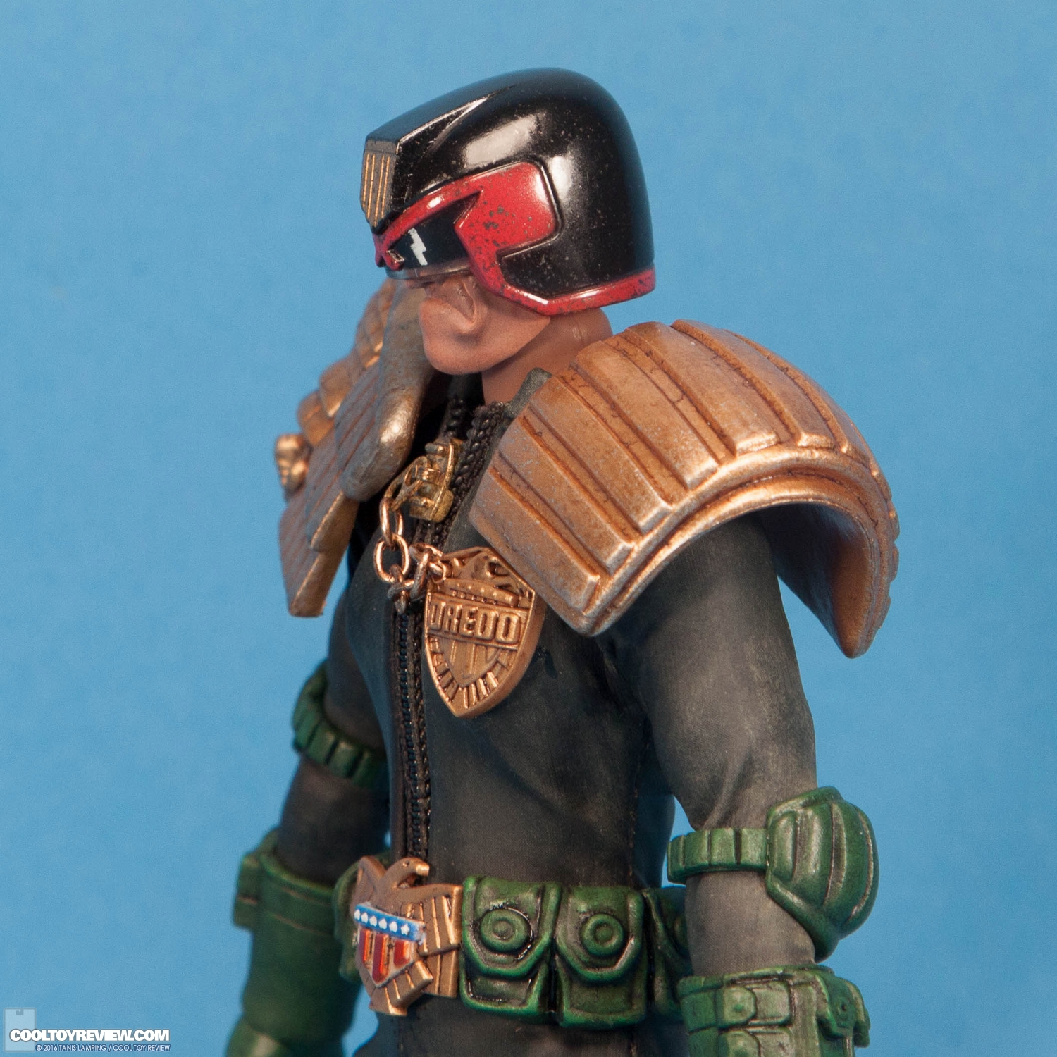 3a-judge-dredd-with-lawmaster-set-one-twelfth-scale-collectible-series-007.jpg